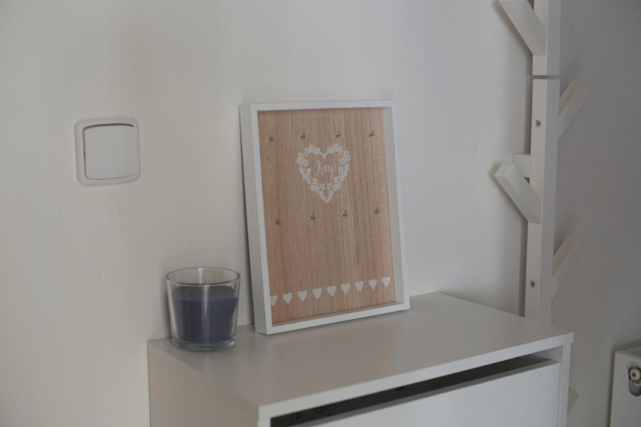 Apartmany Ve Mlejne Cachrov Eksteriør billede