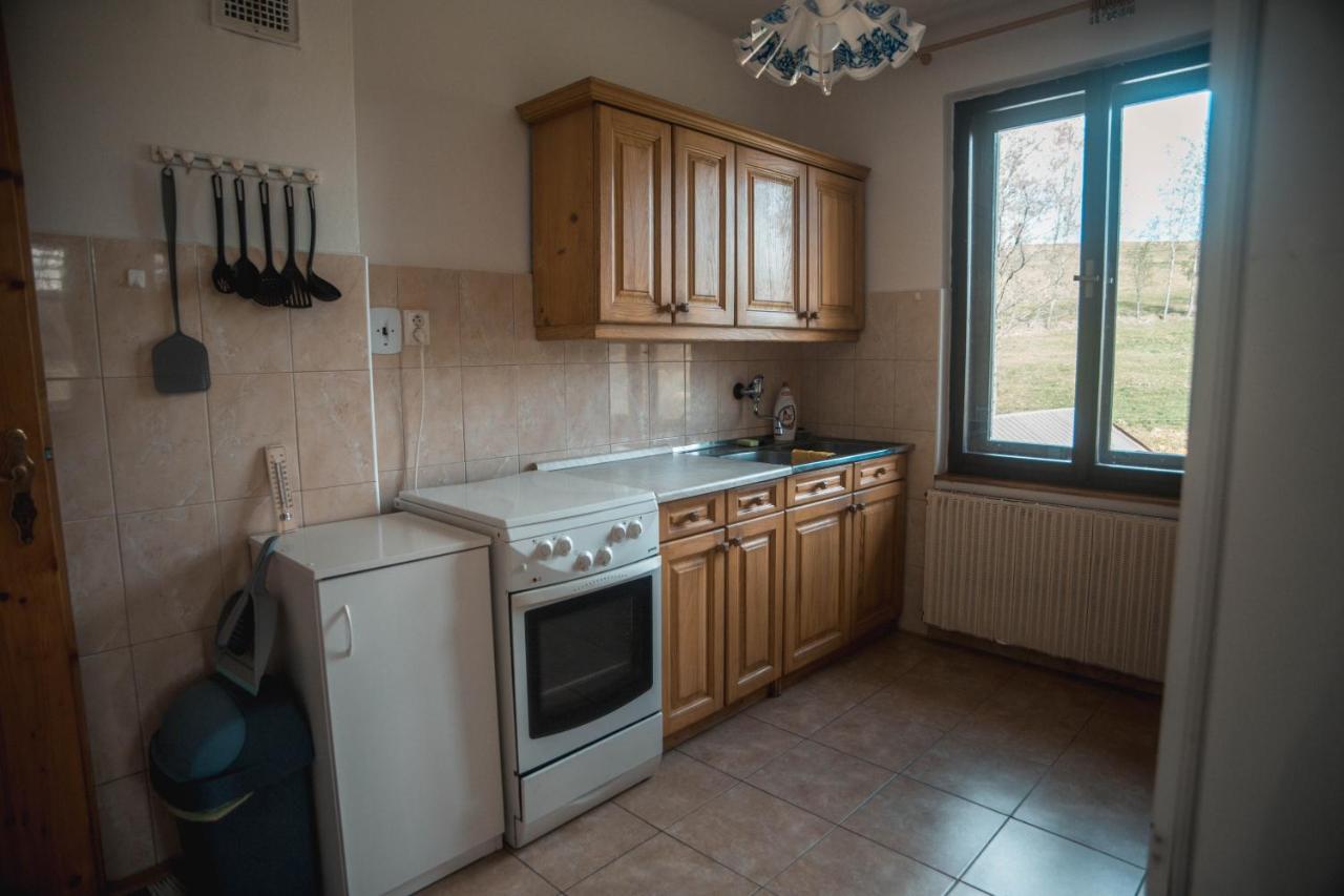Apartmany Ve Mlejne Cachrov Eksteriør billede