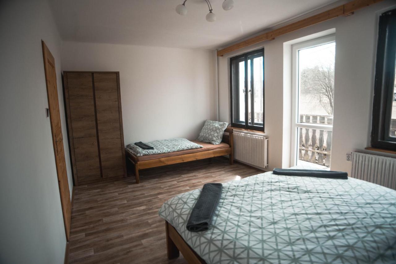 Apartmany Ve Mlejne Cachrov Eksteriør billede