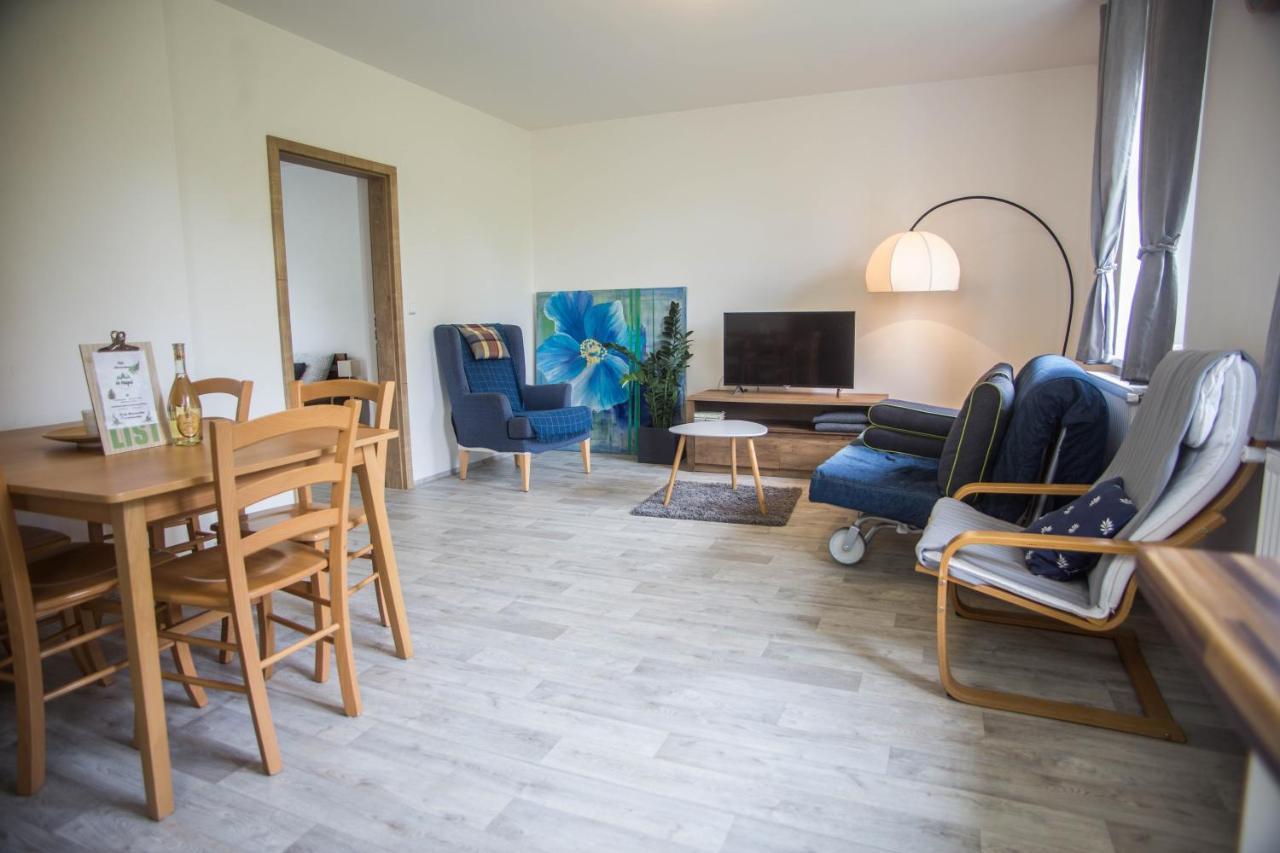 Apartmany Ve Mlejne Cachrov Eksteriør billede