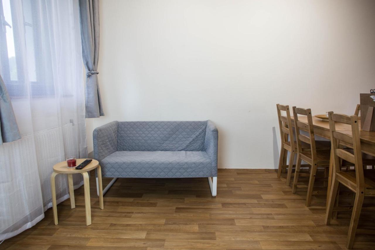 Apartmany Ve Mlejne Cachrov Eksteriør billede